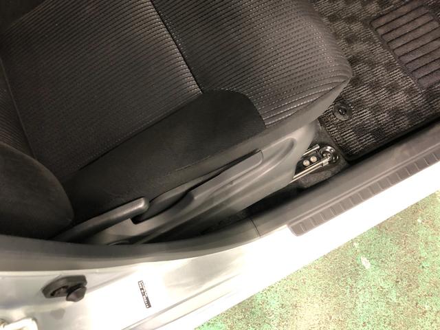 ムーヴＸリミテッドII　ＳＡ３　走行２４１５８キロ／ＣＤチューナー一年保証・走行距離無制限走行２４１５８キロ　助手席エアバック　純正カーペットマット　オートマチックハイビーム　オートライト　ＬＥＤヘッドライト　ベンチシート　アイドリングストップ（埼玉県）の中古車