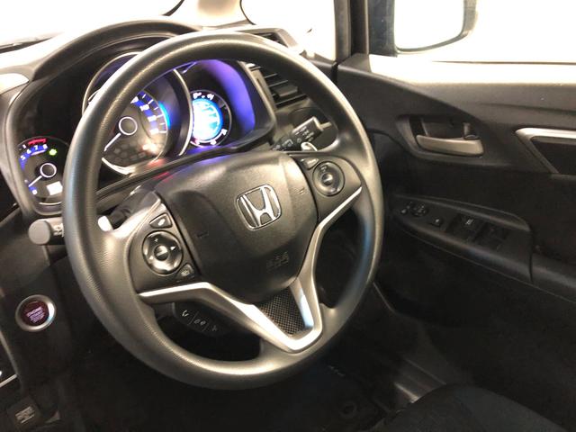 フィット１３Ｇ・Ｓパッケージ　走行１１２６４キロ／車検整備付／ナビ一年保証・走行距離無制限走行１１２６４キロ　ＴＶレスナビ　バックカメラ　オートライト　ＬＥＤヘッドライト　サイドエアバック（埼玉県）の中古車