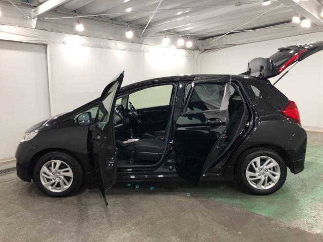 フィット１３Ｇ・Ｓパッケージ　走行１１２６４キロ／車検整備付／ナビ一年保証・走行距離無制限走行１１２６４キロ　ＴＶレスナビ　バックカメラ　オートライト　ＬＥＤヘッドライト　サイドエアバック（埼玉県）の中古車