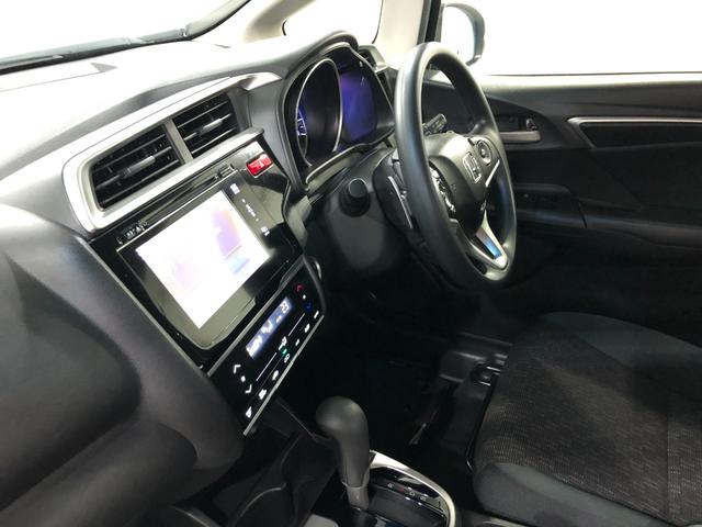 フィット１３Ｇ・Ｓパッケージ　走行１１２６４キロ／車検整備付／ナビ一年保証・走行距離無制限走行１１２６４キロ　ＴＶレスナビ　バックカメラ　オートライト　ＬＥＤヘッドライト　サイドエアバック（埼玉県）の中古車