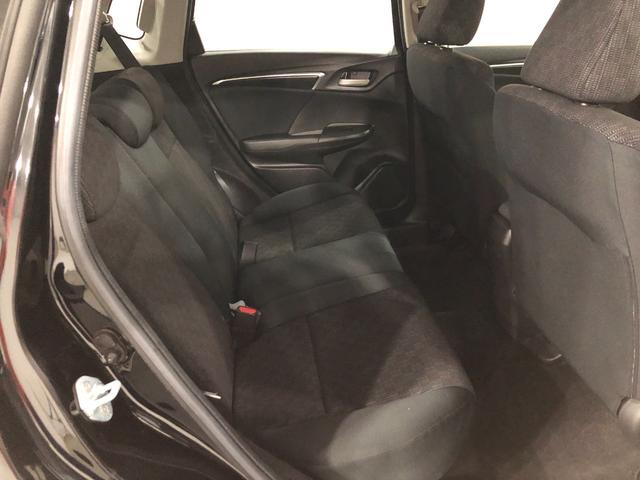 フィット１３Ｇ・Ｓパッケージ　走行１１２６４キロ／車検整備付／ナビ一年保証・走行距離無制限走行１１２６４キロ　ＴＶレスナビ　バックカメラ　オートライト　ＬＥＤヘッドライト　サイドエアバック（埼玉県）の中古車