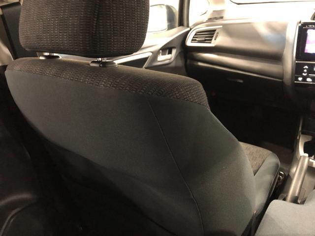 フィット１３Ｇ・Ｓパッケージ　走行１１２６４キロ／車検整備付／ナビ一年保証・走行距離無制限走行１１２６４キロ　ＴＶレスナビ　バックカメラ　オートライト　ＬＥＤヘッドライト　サイドエアバック（埼玉県）の中古車