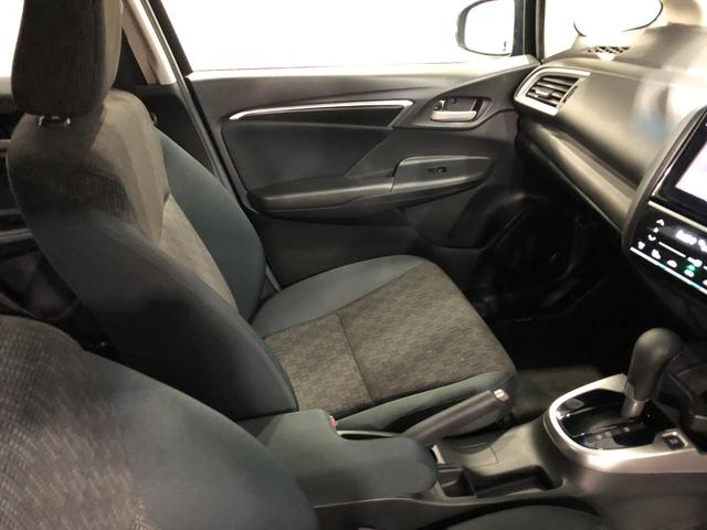 フィット１３Ｇ・Ｓパッケージ　走行１１２６４キロ／車検整備付／ナビ一年保証・走行距離無制限走行１１２６４キロ　ＴＶレスナビ　バックカメラ　オートライト　ＬＥＤヘッドライト　サイドエアバック（埼玉県）の中古車