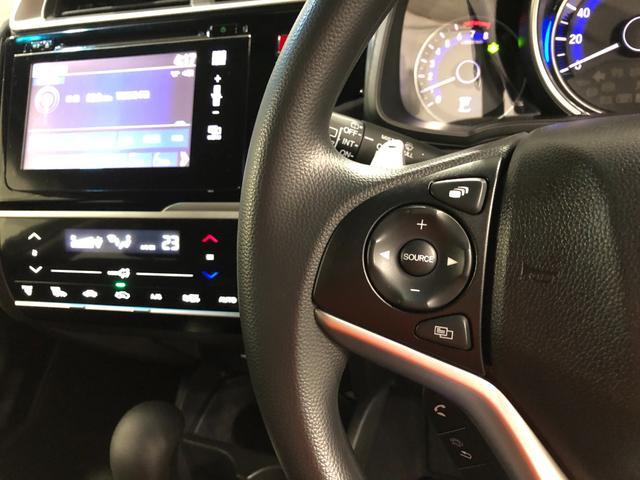 フィット１３Ｇ・Ｓパッケージ　走行１１２６４キロ／車検整備付／ナビ一年保証・走行距離無制限走行１１２６４キロ　ＴＶレスナビ　バックカメラ　オートライト　ＬＥＤヘッドライト　サイドエアバック（埼玉県）の中古車