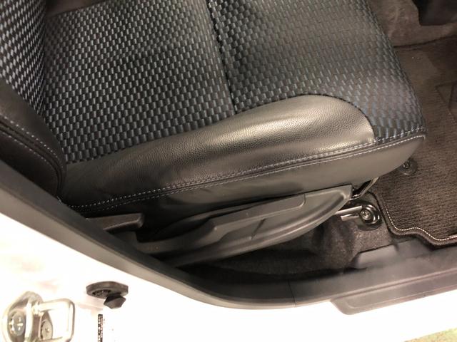 タントカスタムＲＳ　走行２９９４９キロ／車検整備付／タイヤ４本交換一年保証・走行距離無制限走行２９９４９キロ　サイドエアバック　クリアランスソナー　オートマチックハイビーム　オートライト　ＬＥＤヘッドライト　ベンチシート　シートヒーター　両側電動スライドドア（埼玉県）の中古車