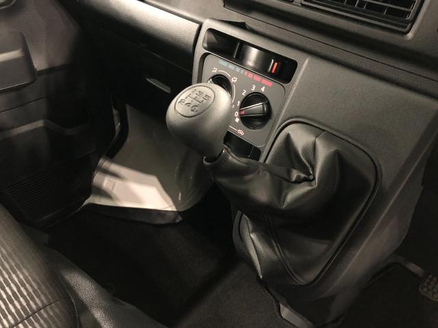 ハイゼットカーゴＤＸ　走行６７キロ／クリアランスソナー／キーレス一年保証・走行距離無制限走行６７キロ　助手席エアバック　オートライト　　クリアランスソナー　アイドリングストップ　キーレス（埼玉県）の中古車