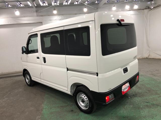 ハイゼットカーゴＤＸ　走行６７キロ／クリアランスソナー／キーレス一年保証・走行距離無制限走行６７キロ　助手席エアバック　オートライト　　クリアランスソナー　アイドリングストップ　キーレス（埼玉県）の中古車