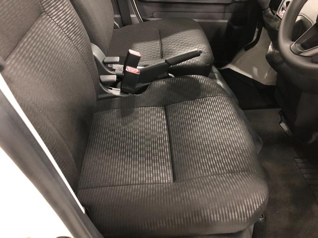 ハイゼットカーゴＤＸ　走行６７キロ／クリアランスソナー／キーレス一年保証・走行距離無制限走行６７キロ　助手席エアバック　オートライト　　クリアランスソナー　アイドリングストップ　キーレス（埼玉県）の中古車