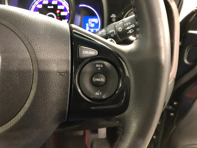 Ｎ−ＯＮＥプレミアム　ツアラー・Ｌパッケージ　軽雹害／タバコ臭１年保証距離無制限　走行距離３０８５５キロ　バックカメラ　純正マット　サイドエアバッグ　オートライト　ＨＩＤヘッドランプ　プッシュボタンスタート　電動格納式ドアミラー（埼玉県）の中古車