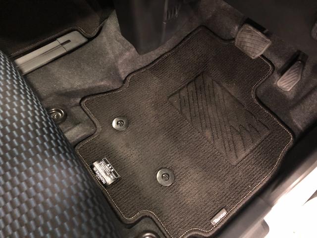 タントカスタムＲＳ　走行１９２５６キロ／オートライト／シートヒータ一年保証・走行距離無制限　走行１９２５６キロ　サイドエアバック　クリアランスソナー　オートマチックハイビーム　オートライト　ＬＥＤヘッドライト　ベンチシート　シートヒーター　両側電動スライドドア（埼玉県）の中古車