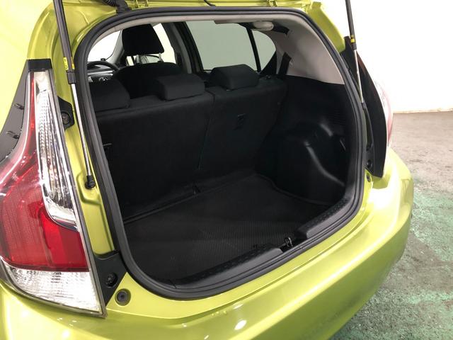 アクアS 走行24862キロ/フルセグナビ/電動格納式ドアミラー1年保証距離無制限 走行距離24862キロ フルセグナビ カーペットマット 助手席エアバッグ 電動格納式ドアミラー キーレスエントリー(埼玉県)の中古車