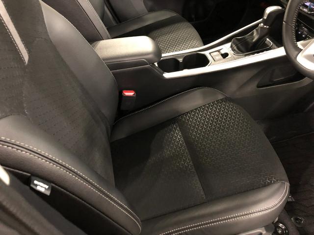 ロッキープレミアムＧ　ＨＥＶ　車検整備付／走行１．２万／９インチナビ１年保証距離無制限　走行距離１２８３９キロ　９インチ純正フルセグナビ　ＴＶ　ＤＶＤ　ＢＴオーディオ　パノラマモニター　ドラレコ　純正マット　サイドエアバッグ　ＬＥＤヘッドランプ　シートヒーター（埼玉県）の中古車