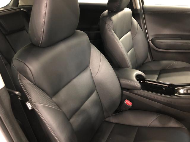 ヴェゼルハイブリッドＺ　走行３７１９８キロ／タイヤ４本交換／ナビ一年保証・走行距離無制限走行３７１９８キロ　フルセグナビ　ブルートゥース　バックカメラ　ＥＴＣ　サイドエアバック　オートライト　ＬＥＤヘッドライト　シートヒーター（埼玉県）の中古車