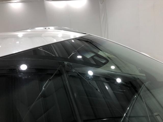 ヴェゼルハイブリッドＺ　走行３７１９８キロ／タイヤ４本交換／ナビ一年保証・走行距離無制限走行３７１９８キロ　フルセグナビ　ブルートゥース　バックカメラ　ＥＴＣ　サイドエアバック　オートライト　ＬＥＤヘッドライト　シートヒーター（埼玉県）の中古車