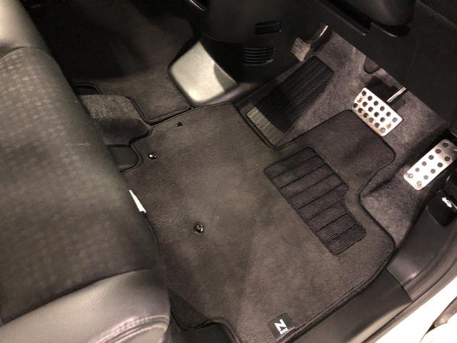 Ｎ−ＢＯＸカスタムＧターボＬパッケージ　走行６５６６４キロ／ナビ／バックカメラ一年保証・走行距離無制限走行６５６６４キロ　フルセグナビ　ブルートゥース　バックカメラ　ＥＴＣ　サイドエアバック　オートライト　ＨＩＤヘッドライト　両側電動スライドドア（埼玉県）の中古車