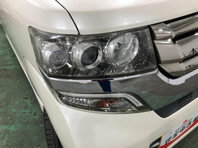 Ｎ−ＢＯＸカスタムＧターボＬパッケージ　走行６５６６４キロ／ナビ／バックカメラ一年保証・走行距離無制限走行６５６６４キロ　フルセグナビ　ブルートゥース　バックカメラ　ＥＴＣ　サイドエアバック　オートライト　ＨＩＤヘッドライト　両側電動スライドドア（埼玉県）の中古車