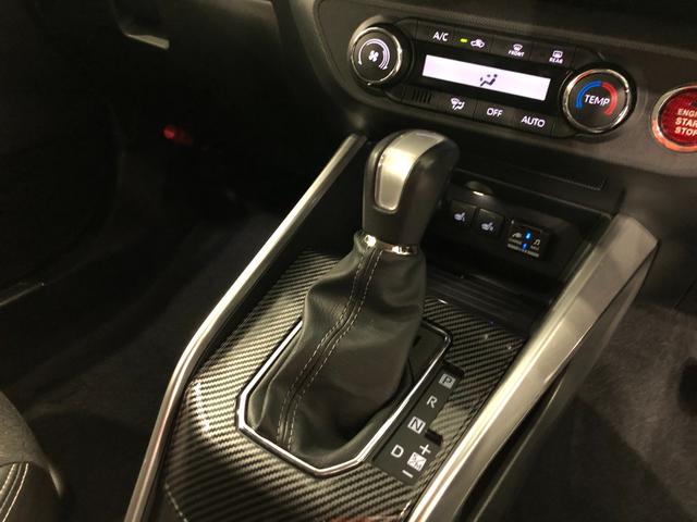 ロッキープレミアム　走行２７５１１キロ／ナビ／全周囲カメラ／ドラレコ一年保証・走行距離無制限走行２７５１１キロ　フルセグナビ　ブルートゥース　全周囲カメラ　ドラレコ　クリアランスソナー　オートライト　ＬＥＤヘッドライト　シートヒーター（埼玉県）の中古車