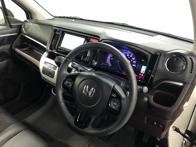 Ｎ−ＷＧＮカスタムＧ・ターボパッケージ　走行２９０９７キロ／ナビ／バックカメラ一年保証・走行距離無制限走行２９０９７キロ　フルセグナビ　ブルートゥース　バックカメラ　ＥＴＣ　サイドエアバック　オートライト　ＨＩＤヘッドライト　ベンチシート（東京都）の中古車