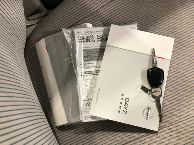 デイズＪ　走行５３０６４キロ／ワンセグナビ／ドラレコ／純正マット１年保証距離無制限　走行距離５３０６４キロ　ワンセグナビ　ドラレコ　純正カーペットマット　電動格納式ドアミラー　キーレスエントリー　マニュアルエアコン（埼玉県）の中古車