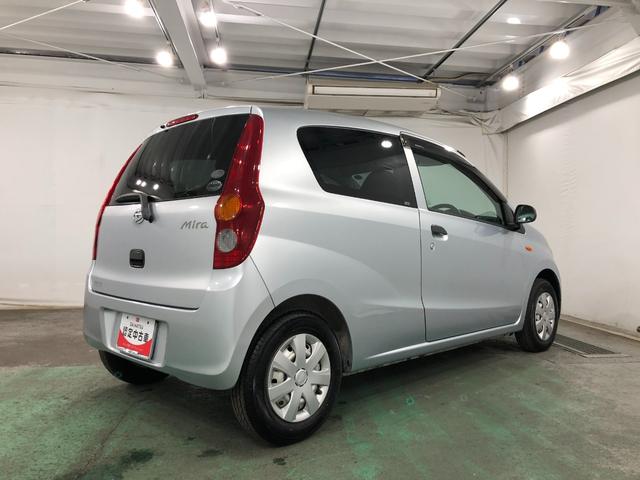 ミラTX 車検整備付/走行2725キロ/CDUSBチューナー1年保証距離無制限 走行距離2725キロ 車検整備付 CDUSBチューナー マニュアル車 キーレスエントリー フロアマット マニュアルエアコン(埼玉県)の中古車