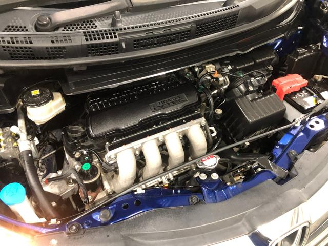 フリードＧ　プレミアムエディション　走行６４９３６キロ／フルセグナビ１年保証距離無制限　走行距離６４９３６キロ　フルセグナビ　ブルートゥース　純正マット　オートライト　ＨＩＤヘッドランプ　両側電動スライドドア（埼玉県）の中古車