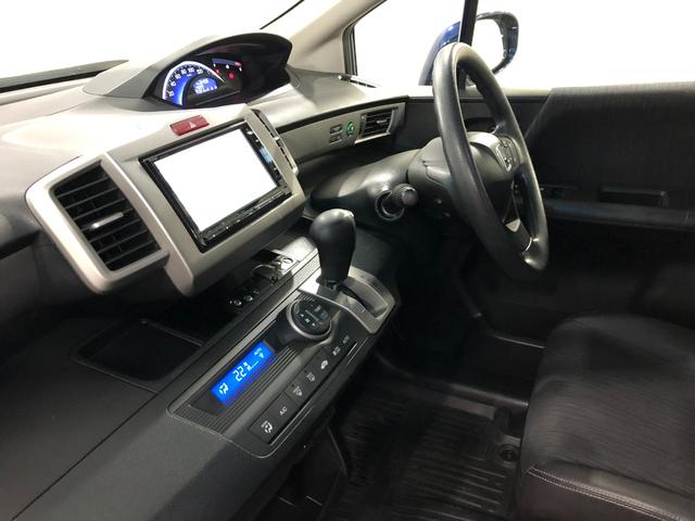 フリードＧ　プレミアムエディション　走行６４９３６キロ／フルセグナビ１年保証距離無制限　走行距離６４９３６キロ　フルセグナビ　ブルートゥース　純正マット　オートライト　ＨＩＤヘッドランプ　両側電動スライドドア（埼玉県）の中古車