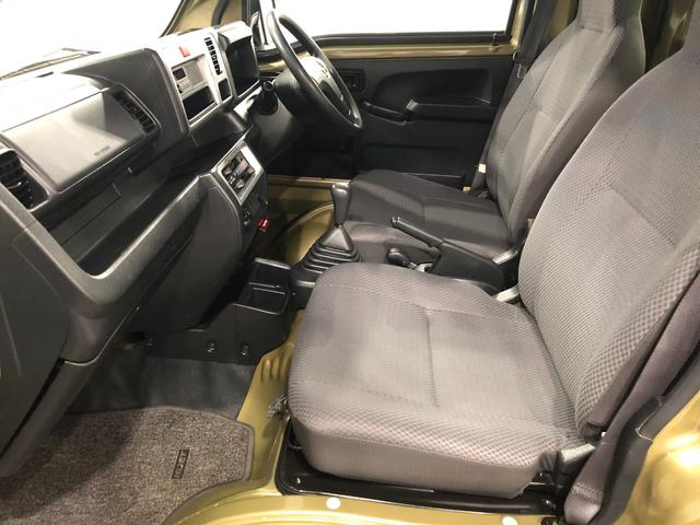 ハイゼットトラックジャンボ　走行７３０２３キロ／車検整備付／４ＷＤ／５速ＭＴ一年保証・走行距離無制限走行７３０２３キロ　車検整備付　ＬＥＤヘッドライト　ＡＮＦＭラジオ　５速マニュアル　４ＷＤ　作業用ライト（埼玉県）の中古車