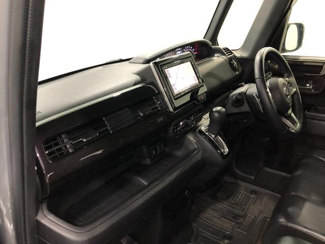 N−BOXカスタムG・Lターボホンダセンシング 車検整備付/走行70520キロ1年保証距離無制限 走行距離70520キロ 純正フルセグナビ バックカメラ ドラレコ 純正マット サイドエアバッグ LEDヘッドランプ アイドリングストップ 両側電動スライドドア 電動格納式ドアミラー(埼玉県)の中古車