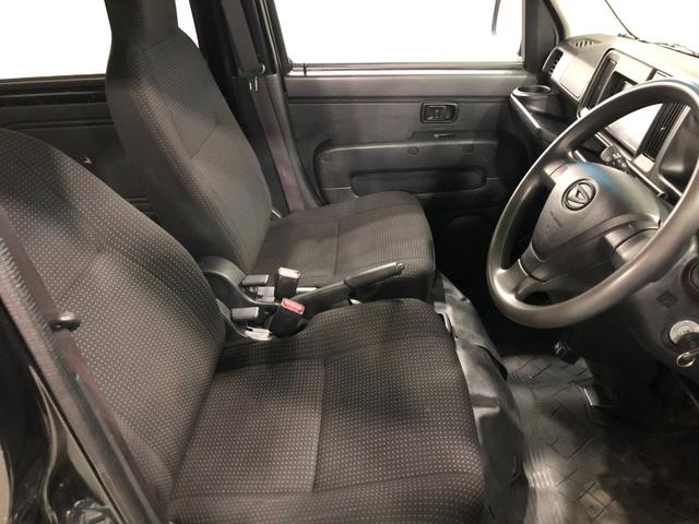 ハイゼットカーゴデラックスＳＡIII　走行３１５０２キロ／フルセグナビ１年保証距離無制限　走行距離３１５０２キロ　フルセグナビ　ブルートゥース　純正マット　オートライト　ＬＥＤヘッドランプ　アイドリングストップ　プッシュボタンスタート　両側スライドドア（埼玉県）の中古車