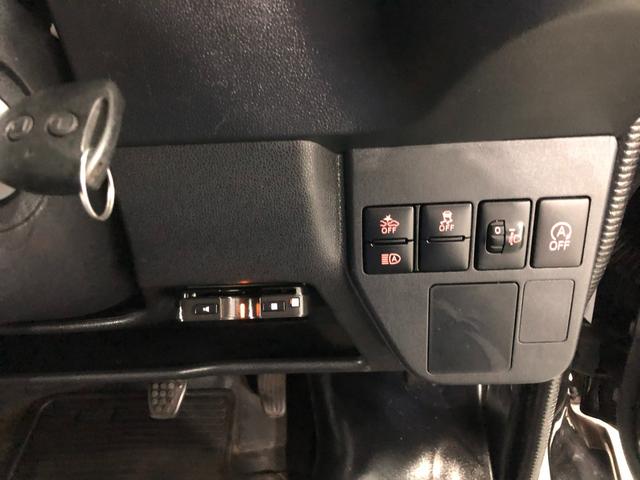 ハイゼットカーゴデラックスＳＡIII　走行３１５０２キロ／フルセグナビ１年保証距離無制限　走行距離３１５０２キロ　フルセグナビ　ブルートゥース　純正マット　オートライト　ＬＥＤヘッドランプ　アイドリングストップ　プッシュボタンスタート　両側スライドドア（埼玉県）の中古車