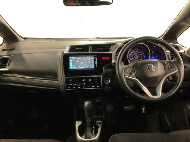 フィットＲＳ　軽雹害／走行６３５６２キロ／ワンセグナビ／バックカメラ１年保証距離無制限　走行距離６３５６２キロ　ワンセグナビ　バックカメラ　ブルートゥース　純正マット　助手席エアバッグ　ＬＥＤヘッドランプ　電動格納式ドアミラー（埼玉県）の中古車