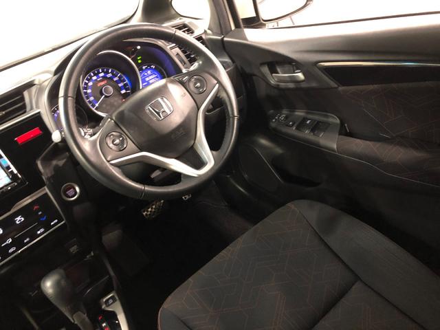 フィットＲＳ　軽雹害／走行６３５６２キロ／ワンセグナビ／バックカメラ１年保証距離無制限　走行距離６３５６２キロ　ワンセグナビ　バックカメラ　ブルートゥース　純正マット　助手席エアバッグ　ＬＥＤヘッドランプ　電動格納式ドアミラー（埼玉県）の中古車