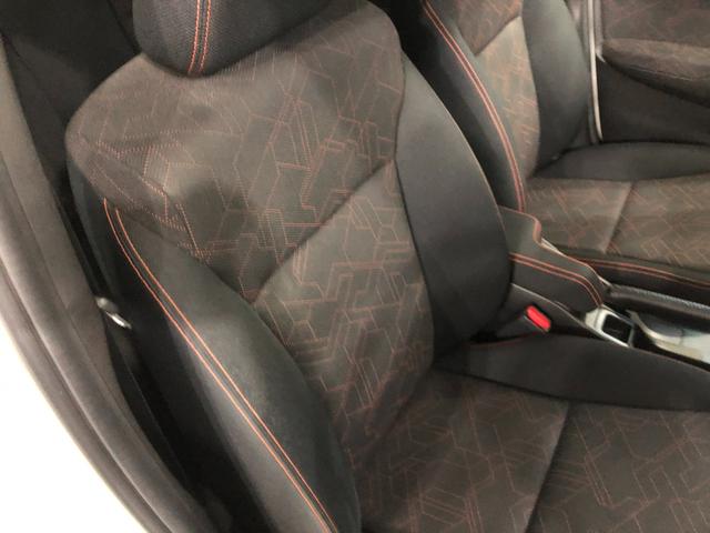 フィットＲＳ　軽雹害／走行６３５６２キロ／ワンセグナビ／バックカメラ１年保証距離無制限　走行距離６３５６２キロ　ワンセグナビ　バックカメラ　ブルートゥース　純正マット　助手席エアバッグ　ＬＥＤヘッドランプ　電動格納式ドアミラー（埼玉県）の中古車