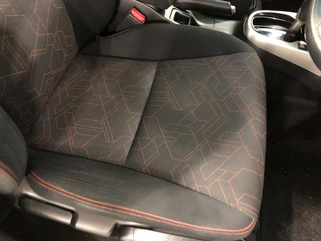 フィットＲＳ　軽雹害／走行６３５６２キロ／ワンセグナビ／バックカメラ１年保証距離無制限　走行距離６３５６２キロ　ワンセグナビ　バックカメラ　ブルートゥース　純正マット　助手席エアバッグ　ＬＥＤヘッドランプ　電動格納式ドアミラー（埼玉県）の中古車