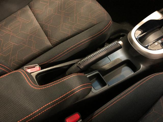 フィットＲＳ　軽雹害／走行６３５６２キロ／ワンセグナビ／バックカメラ１年保証距離無制限　走行距離６３５６２キロ　ワンセグナビ　バックカメラ　ブルートゥース　純正マット　助手席エアバッグ　ＬＥＤヘッドランプ　電動格納式ドアミラー（埼玉県）の中古車