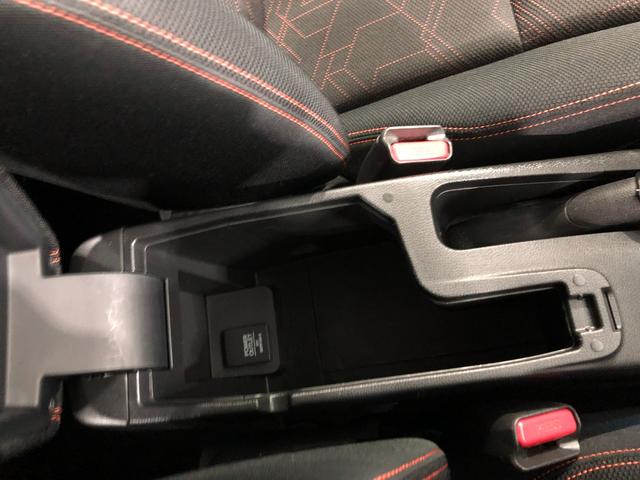 フィットＲＳ　軽雹害／走行６３５６２キロ／ワンセグナビ／バックカメラ１年保証距離無制限　走行距離６３５６２キロ　ワンセグナビ　バックカメラ　ブルートゥース　純正マット　助手席エアバッグ　ＬＥＤヘッドランプ　電動格納式ドアミラー（埼玉県）の中古車