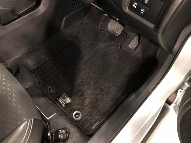 ロッキープレミアム　車検整備付／走行１４５２７キロ／ナビ／ドラレコ１年保証距離無制限　走行距離１４５２７キロ　フルセグナビ　バックカメラ　ドラレコ　純正マット　サイドエアバッグ　ＬＥＤヘッドランプ　アイドリングストップ　シートヒーター　オート格納式ドアミラー（埼玉県）の中古車