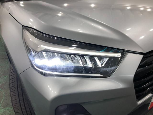 ロッキープレミアム　車検整備付／走行１４５２７キロ／ナビ／ドラレコ１年保証距離無制限　走行距離１４５２７キロ　フルセグナビ　バックカメラ　ドラレコ　純正マット　サイドエアバッグ　ＬＥＤヘッドランプ　アイドリングストップ　シートヒーター　オート格納式ドアミラー（埼玉県）の中古車