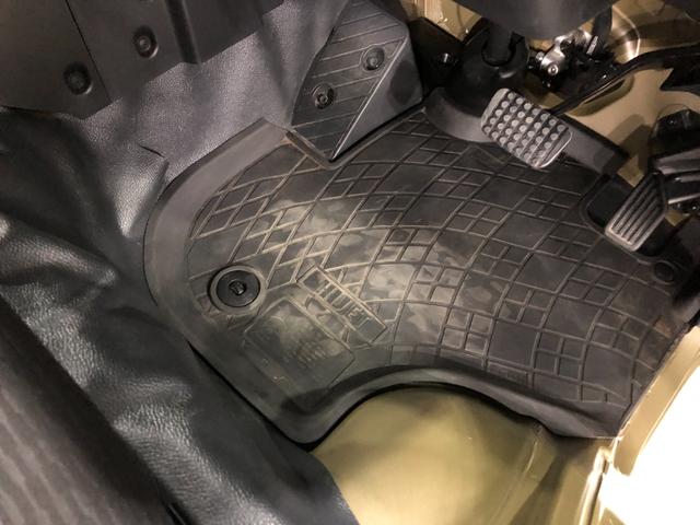 ハイゼットトラックジャンボエクストラ／純正７インチナビ／ＥＴＣ／キーフリーワンオーナー　キーフリー　純正７インチナビ　ブルートゥース　ＥＴＣ　クリアランスソナー　オートライト　ＬＥＤヘッドライト　運転席・助手席シートリクライニング可能　荷台ＬＥＤ灯　パワーウィンドゥ（埼玉県）の中古車