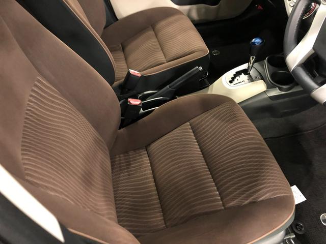 アクアＧ　走行５１５７０キロ／ナビ／バックカメラ／ＥＴＣ一年保証・走行距離無制限走行５１５７０キロ　フルセグナビ　ブルートゥース　バックカメラ　ＥＴＣ　オートライト　ＨＩＤヘッドライト（埼玉県）の中古車