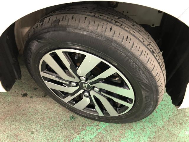 トールカスタムＧ　４ＷＤ／走行４３８９８キロ／後席モニター／ナビ１年保証距離無制限　走行距離４３８９８キロ　フルセグナビ　パノラマモニター　ドラレコ　後席モニター　純正マット　ＬＥＤヘッドランプ　アイドリングストップ　シートヒーター　両側電動スライドドア（埼玉県）の中古車