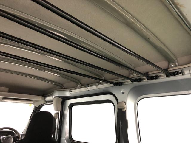 ハイゼットカーゴＤＸ　走行７１１７９キロ／車検整備付／タイヤ４本交換／ナビ一年保証・走行距離無制限走行７１１７９キロ　車検整備付　タイヤ４本交換　ブルートゥース　バックカメラ　クリアランスソナー　オートライト（埼玉県）の中古車