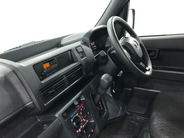 ハイゼットカーゴDX 走行7787キロ/クリアランスソナー/オートライト一年保証・走行距離無制限走行7787キロ 助手席エアバック 純正カーペットマット クリアランスソナー オートライト アイドリングストップ(埼玉県)の中古車