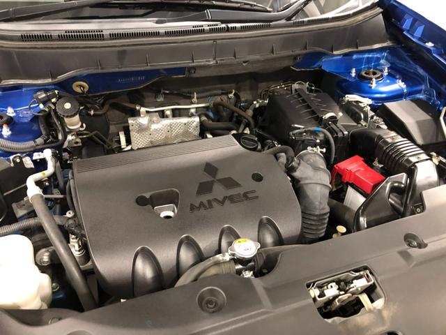 ＲＶＲＧ　走行８８３７８キロ／４ＷＤ／フルセグナビ／純正マット１年保証距離無制限　走行距離８８３７８キロ　フルセグナビ　ブルートゥース　純正マット　助手席エアバッグ　オートライト　ＨＩＤヘッドランプ（埼玉県）の中古車