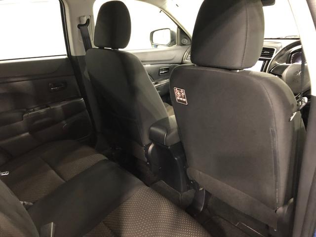 ＲＶＲＧ　走行８８３７８キロ／４ＷＤ／フルセグナビ／純正マット１年保証距離無制限　走行距離８８３７８キロ　フルセグナビ　ブルートゥース　純正マット　助手席エアバッグ　オートライト　ＨＩＤヘッドランプ（埼玉県）の中古車