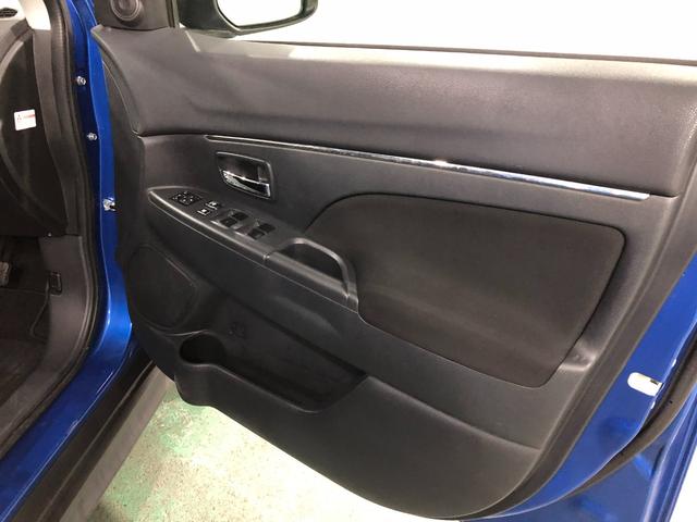 ＲＶＲＧ　走行８８３７８キロ／４ＷＤ／フルセグナビ／純正マット１年保証距離無制限　走行距離８８３７８キロ　フルセグナビ　ブルートゥース　純正マット　助手席エアバッグ　オートライト　ＨＩＤヘッドランプ（埼玉県）の中古車