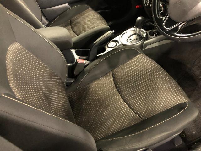 ＲＶＲＧ　走行８８３７８キロ／４ＷＤ／フルセグナビ／純正マット１年保証距離無制限　走行距離８８３７８キロ　フルセグナビ　ブルートゥース　純正マット　助手席エアバッグ　オートライト　ＨＩＤヘッドランプ（埼玉県）の中古車