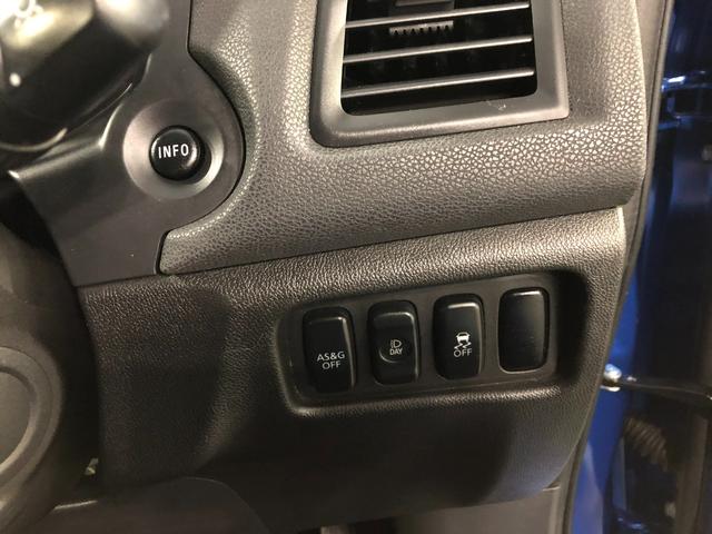 ＲＶＲＧ　走行８８３７８キロ／４ＷＤ／フルセグナビ／純正マット１年保証距離無制限　走行距離８８３７８キロ　フルセグナビ　ブルートゥース　純正マット　助手席エアバッグ　オートライト　ＨＩＤヘッドランプ（埼玉県）の中古車