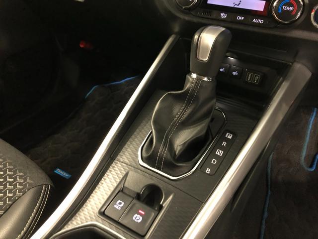 ロッキープレミアムG HEV 走行44420キロ/ナビ/ドラレコ1年保証距離無制限 走行距離44420キロ 純正フルセグナビ パノラマモニター ドラレコ 純正マット サイドエアバッグ LEDヘッドランプ アイドリングストップ シートヒーター オート格納式ドアミラー(埼玉県)の中古車