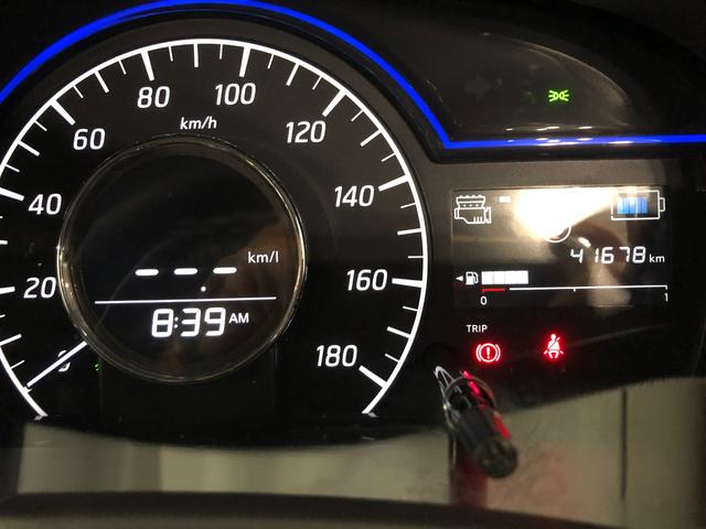 ノートｅ−パワー　メダリスト　走行４１６７８キロ／フルセグナビ１年保証距離無制限　走行距離４１６７８キロ　フルセグナビ　全周囲カメラ　デジタルルームミラー　純正マット　ＬＥＤヘッドランプ　電動格納式ドアミラー（埼玉県）の中古車